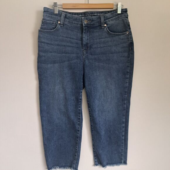 Chicos Jeans Womens 1 Medium 8 Blue Perfect Girlfriend Straight Leg Capri Raw - Picture 1 of 10